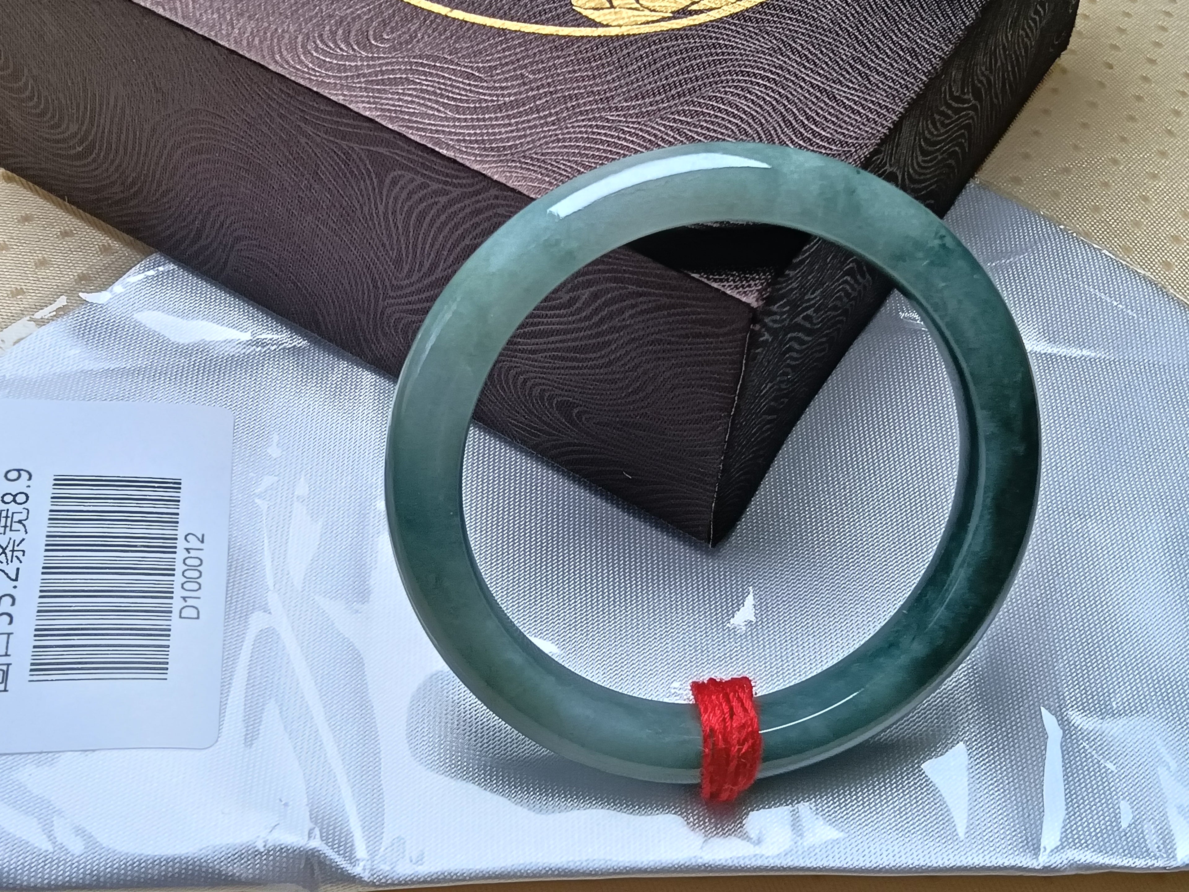 Even Apple Green Natural Grade-A Jadeite Bangles (Size:55-56mm)