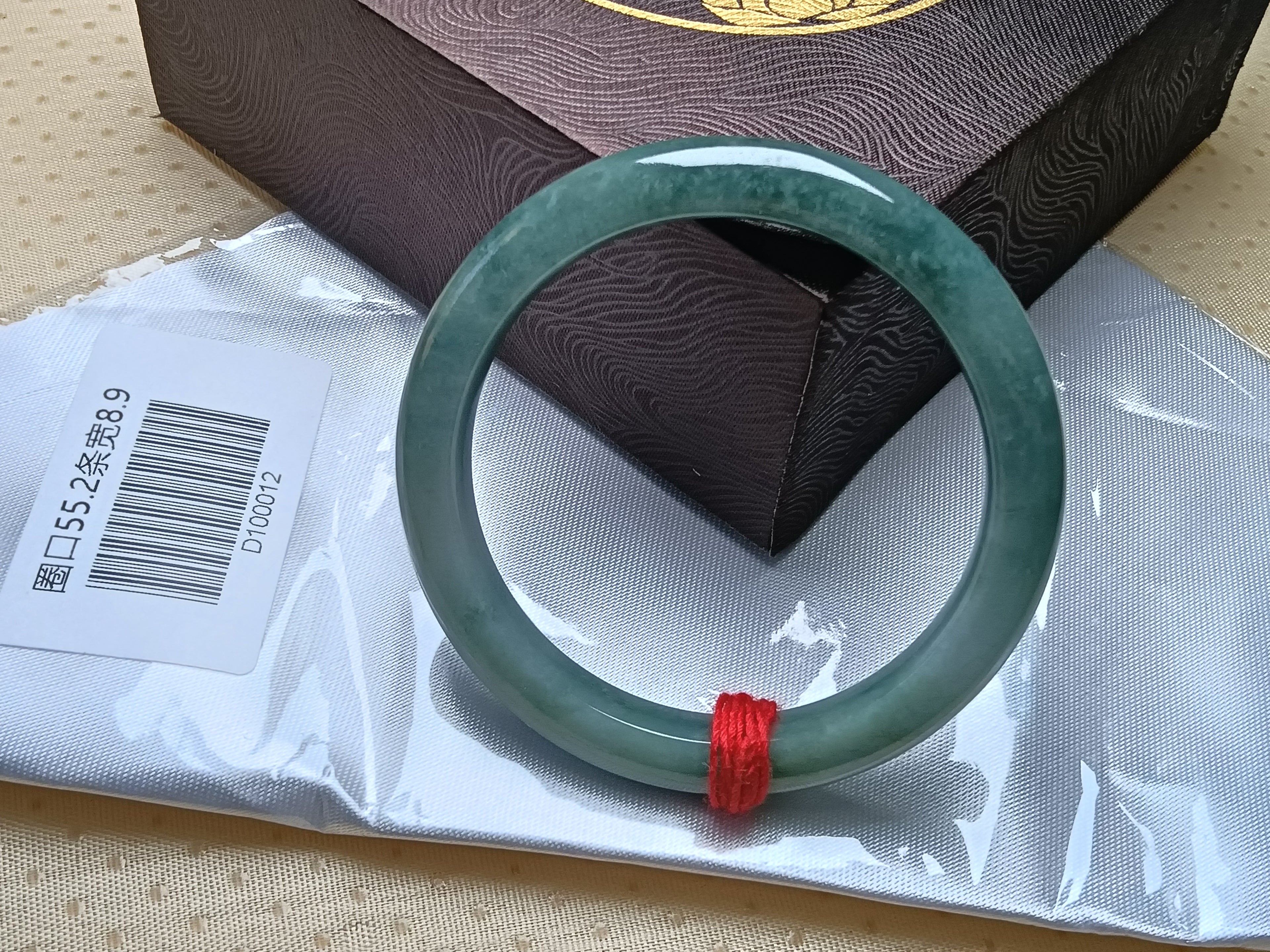 Even Apple Green Natural Grade-A Jadeite Bangles (Size:55-56mm)