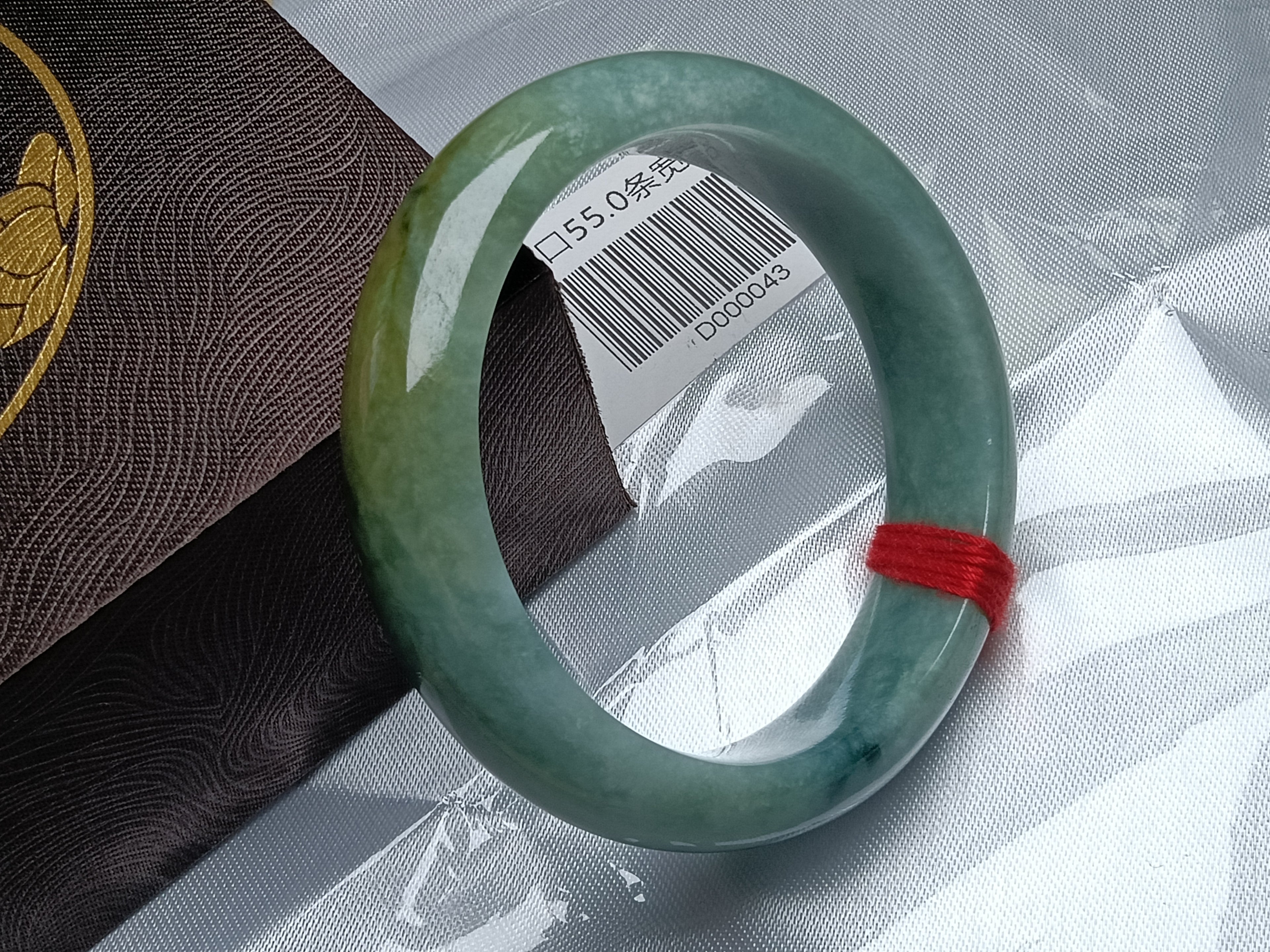 Even Apple Green Natural Grade-A Jadeite Bangles (Size:55-56mm)