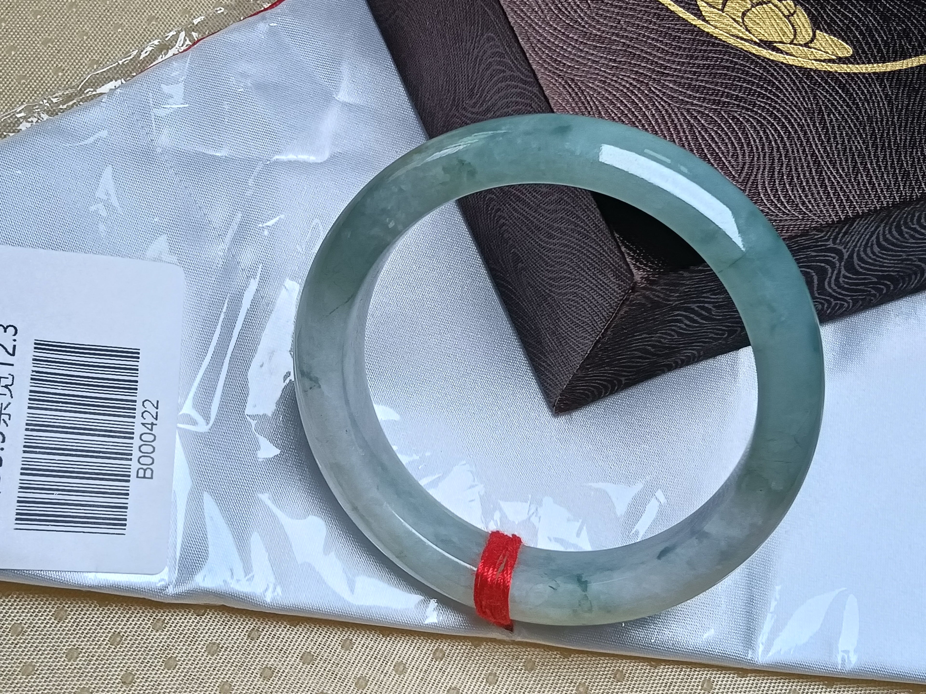 Traditional Bracelet Apple Green Burmese JGIA Certified Jadeite Bangle (Size:55-56mm)