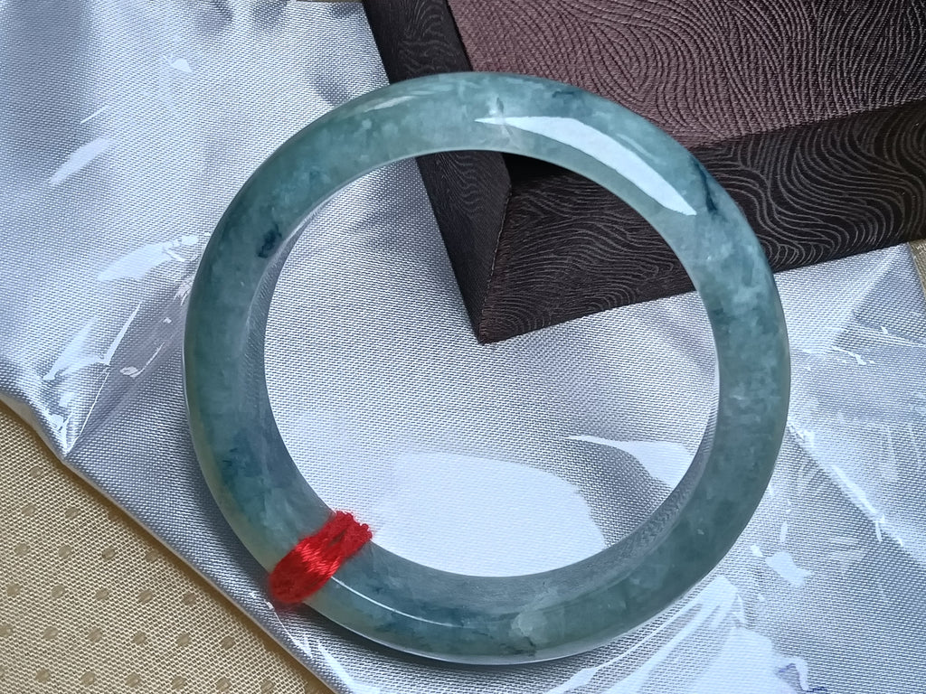 Light Green with Dark Green Inclusion Burmese Jadeite Bracelet with Certificate (Size:61mm) #B6103